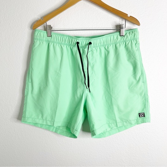 Billabong Swim Trunks Mens Mint Green Shorts Size Extra Large - Picture 1 of 4